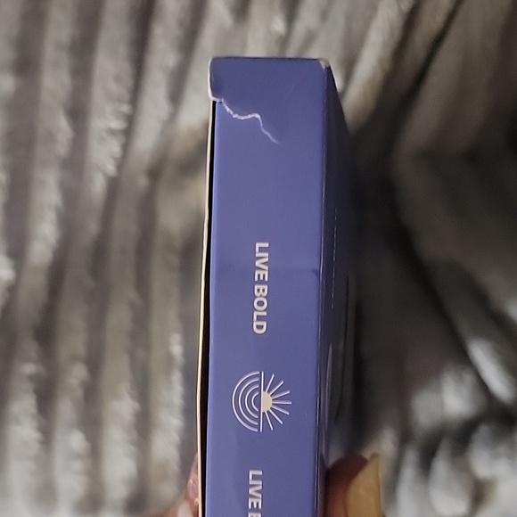 Casely Bold iPhone 15 pro case - Picture 12 of 13